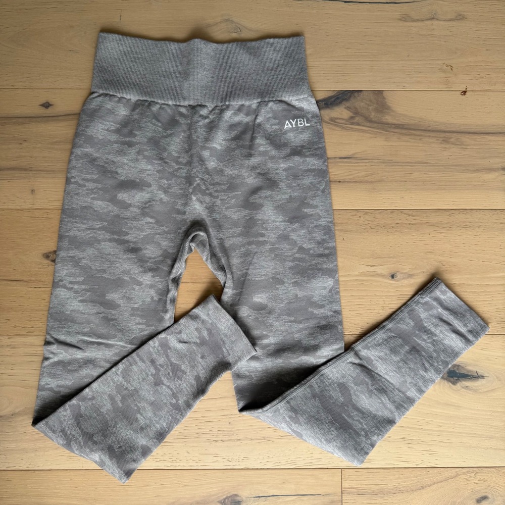AYBL Camo Seamless Leggings Grey High Waisted Scrunch Bum Womens Size Small